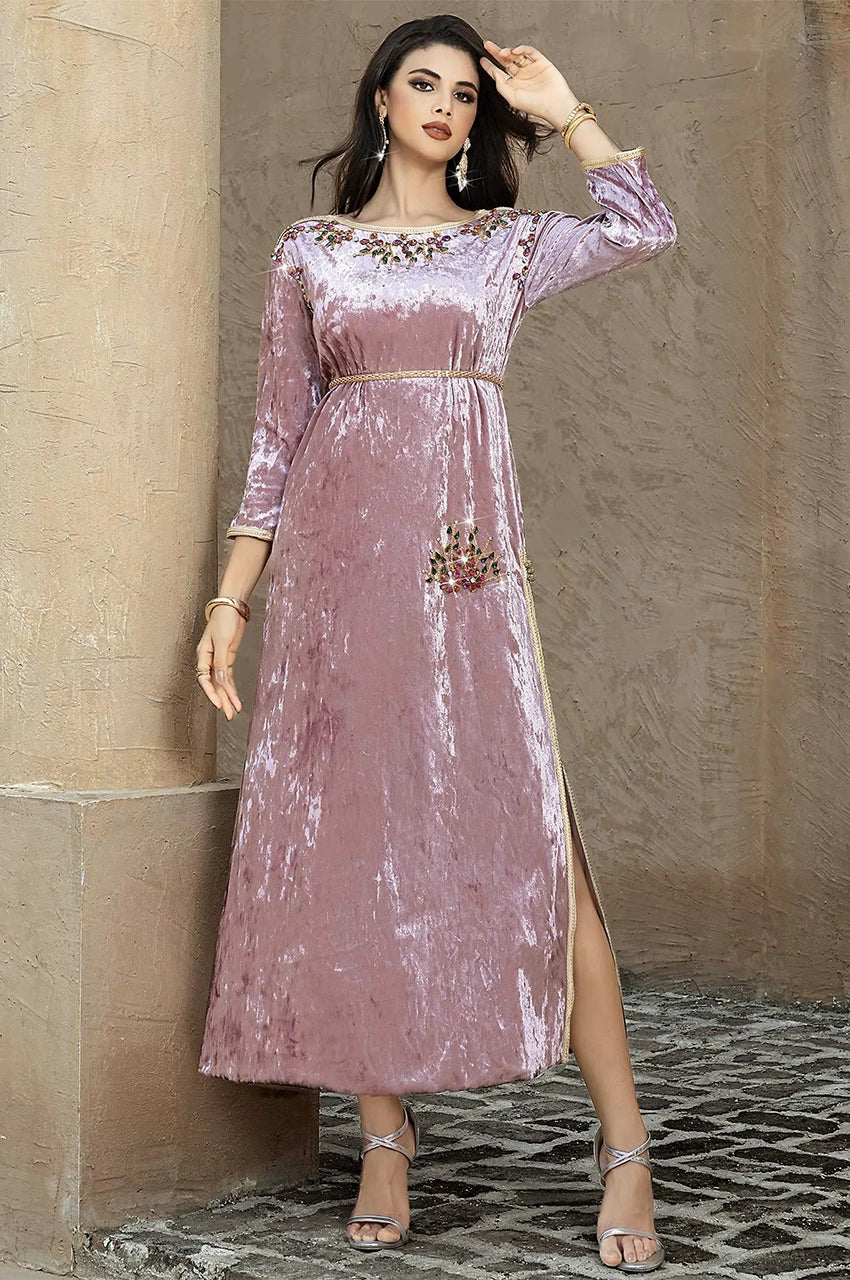 Front elegant look of the Amina pink velvet Pakistani kaftan with floral embellishments