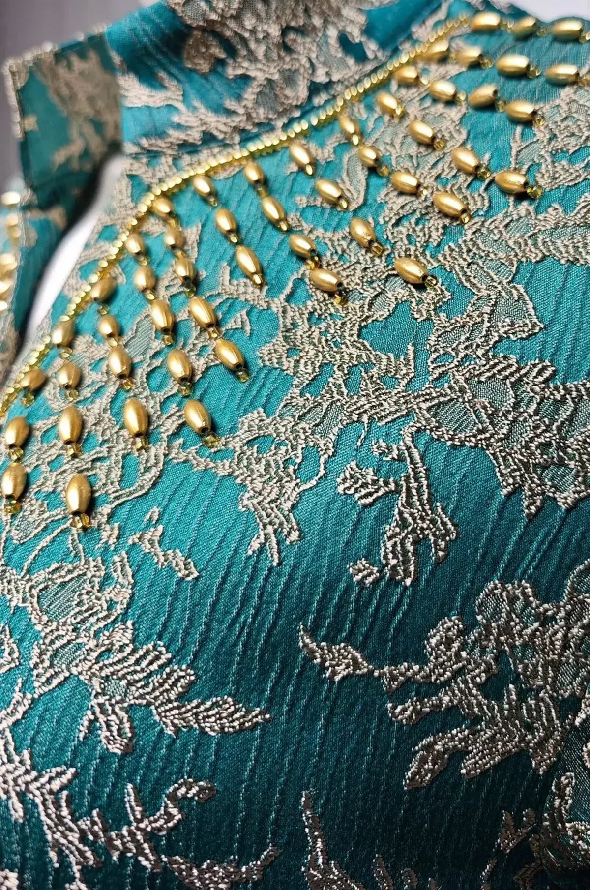Estel Cascading Beadwork Jacquard Kaftan in Dark Green