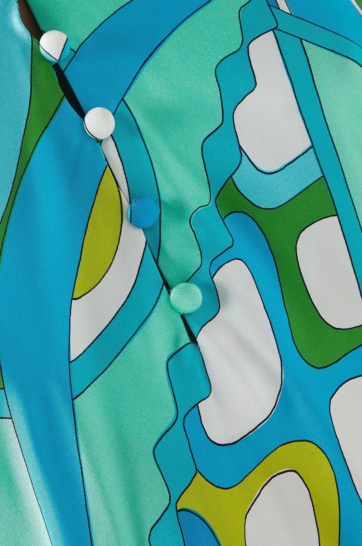 Close-up of Naylara Myrtle summer kaftan diagonal placket with covered button closure
