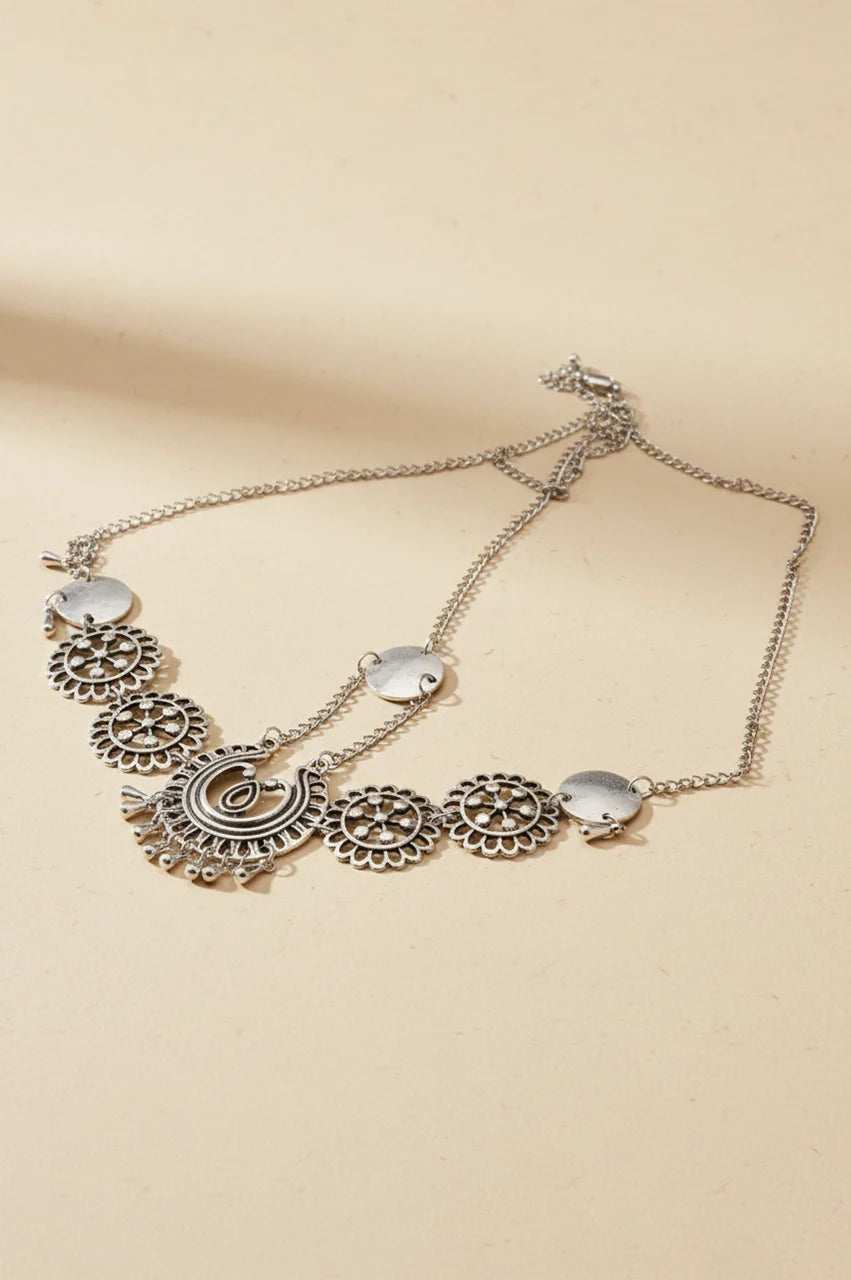 Full view of the Naylara Bohemian Silver Head Chain, a tribal accessory for Kaftan.