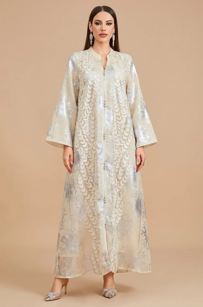 マーラカランコエ KAFTAN DRESS カットワーク レース 刺繍 白 近年 Veris Silver Leaf Embroidered Moroccan Kaftan in White | Naylara